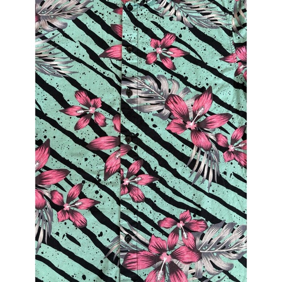 Lot Of 2 NEFF Mens Shirt Size L Short Sleeve Button 100% Cotton Collared Shirt - Picture 12 of 15